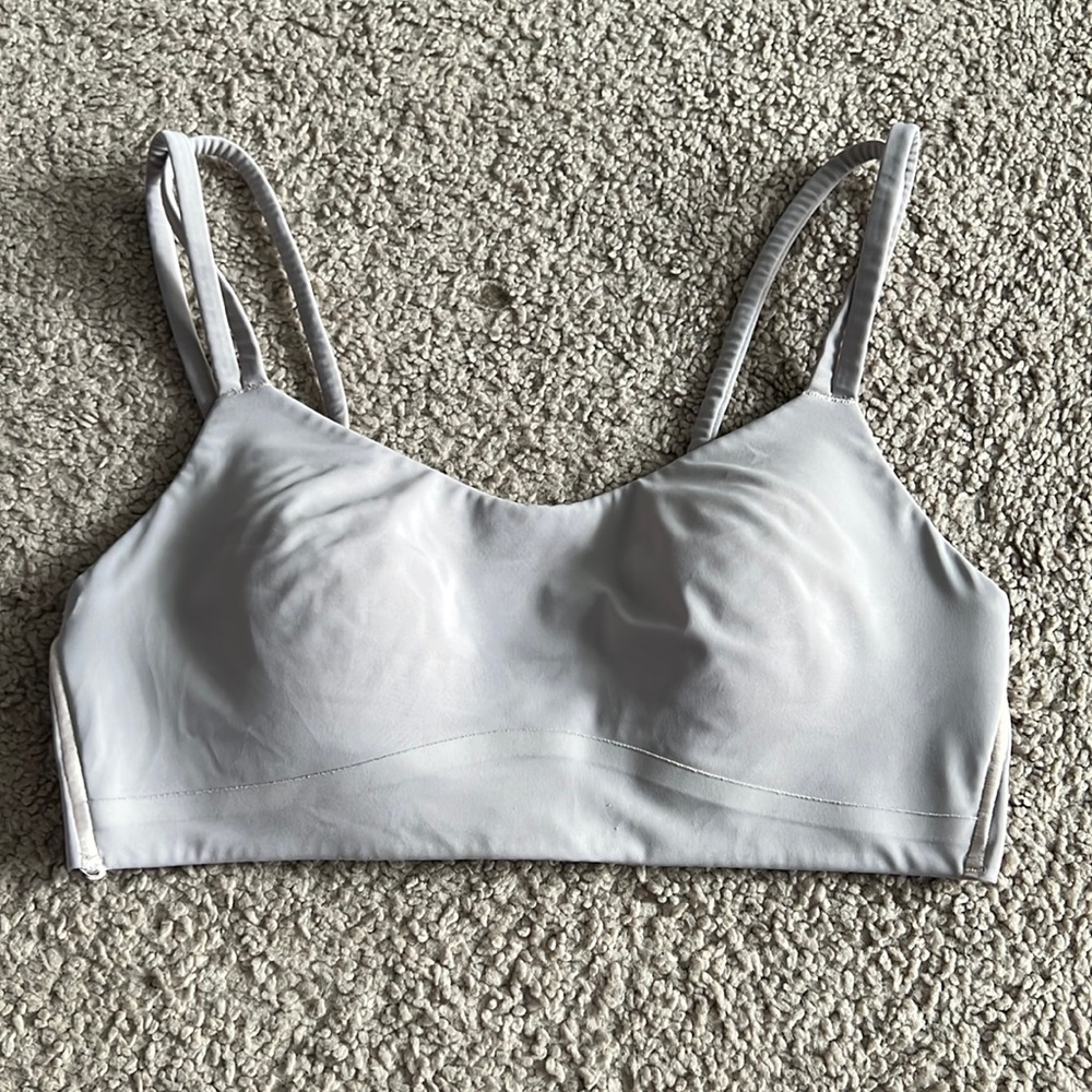 Lululemon bra size 2